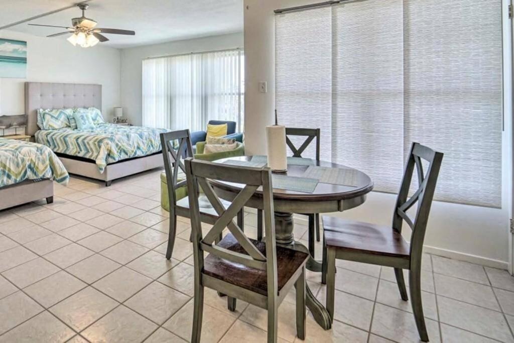 1 Bedroom Studio Near Beach W Pool & Amenities South Padre Island Buitenkant foto
